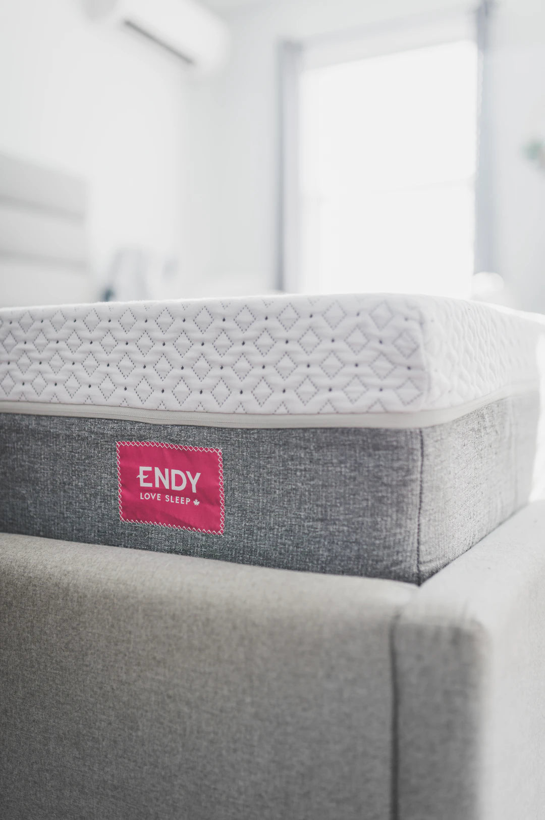 Guide Essentiel pour Choisir un Matelas d'Hôte Parfait